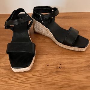 JUTELIA BLACK & TAN LEATHER ESPADRILLE WEDGES 9.5- soft leather,  made in Spain